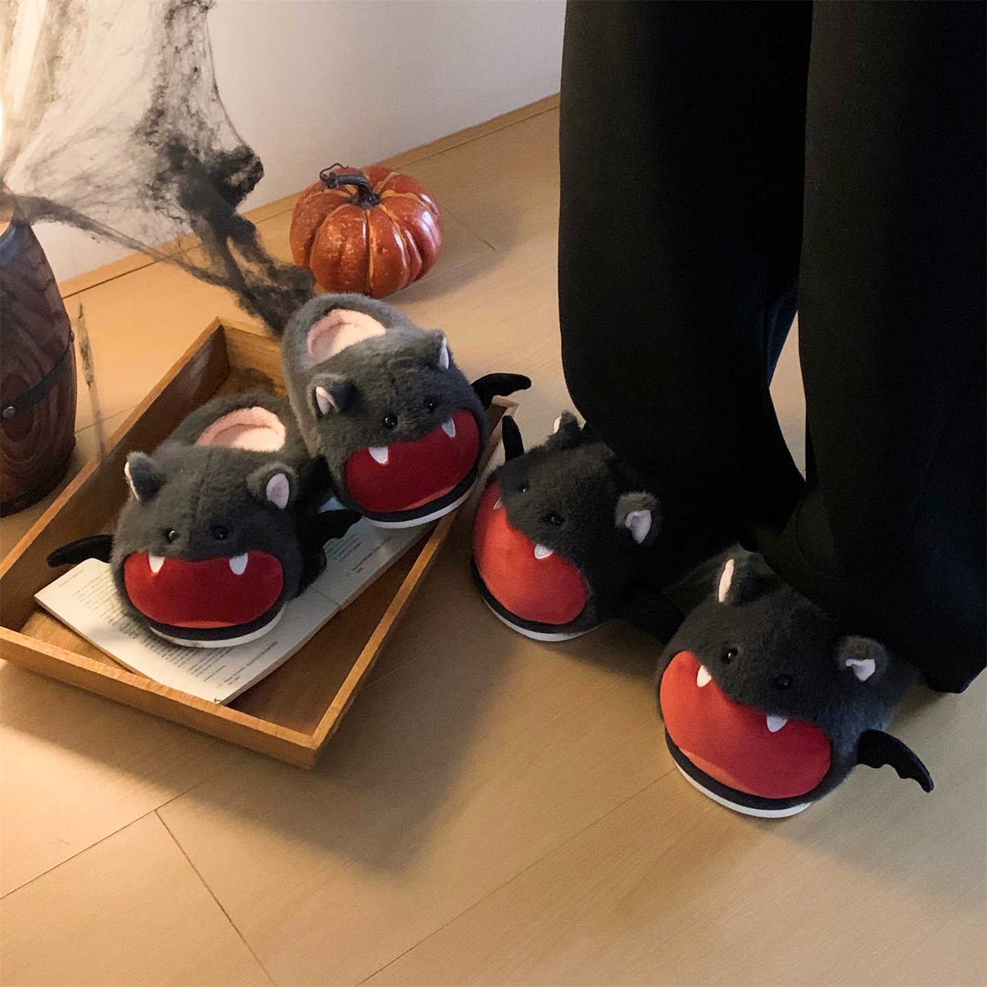 Halloween Bat Plush Slippers W - Sewing Fleece recension och pris