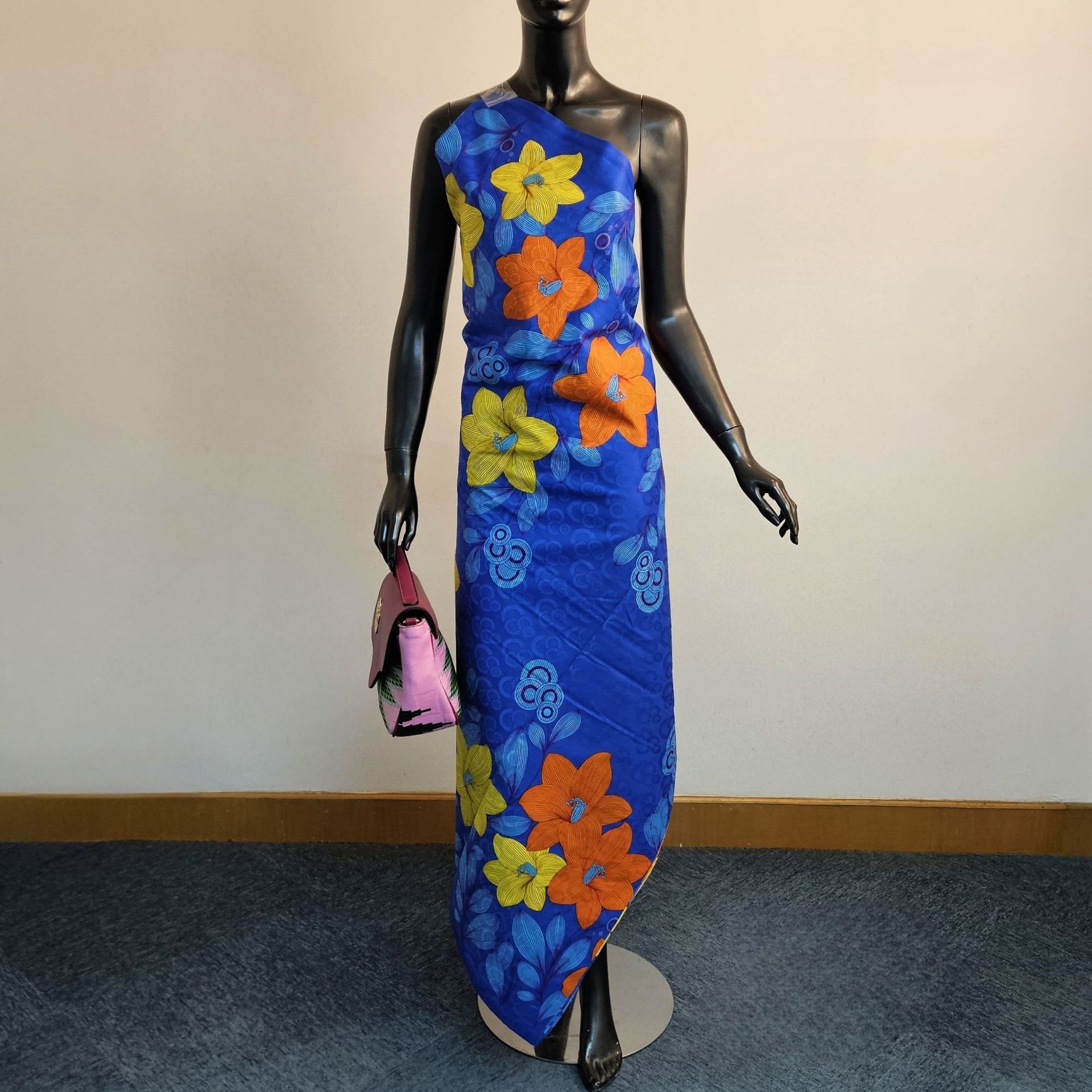 Floral Printed on Purple Blue  - Sewing Jackets recension och pris