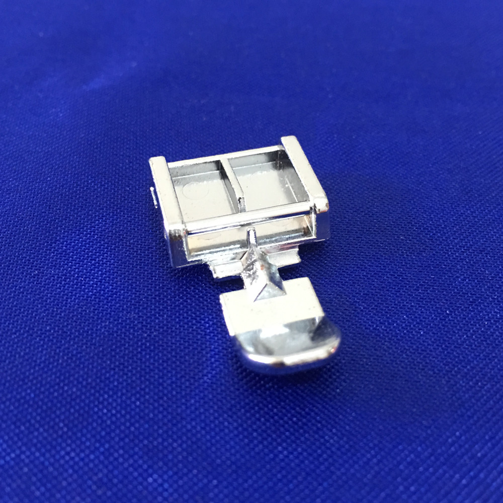 Compatible Metal Zipper Presse - Rolled Hem Foot recension och pris